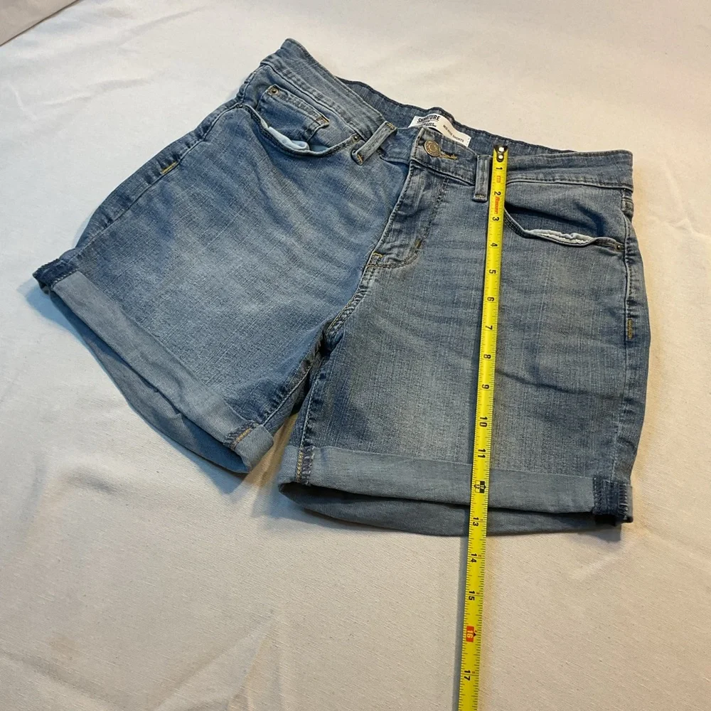 Signature by Levi Strauss Blue Jean Shorts, Size 4, Casual Style Summer Everyday